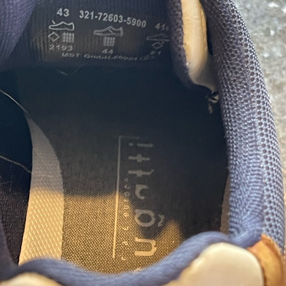 Bugatti shoes size 43 like new - Picture 2 of 2